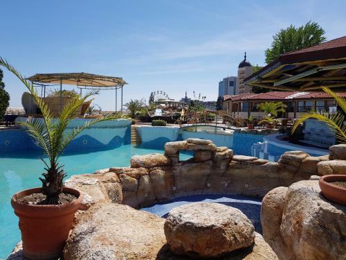 Golden Sands Rentals Apartments