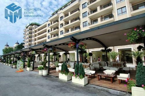 Golden Sands Rentals Apartments
