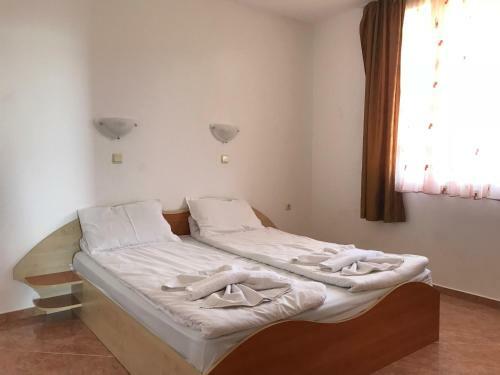 Breeze Nadezhda Apartment
