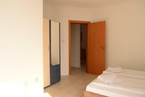 Vega Nadezhda Apartment