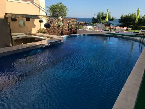 Exclusive Apartment In Porto Paradiso
