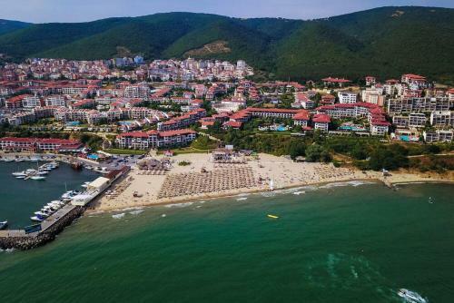 Exclusive Apartment In Porto Paradiso
