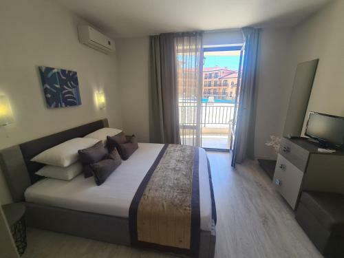 Private Apartment In Star Dreams Complex