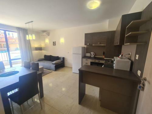 Private Apartment In Star Dreams Complex
