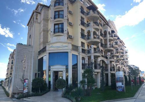 A&a Luxus Apartament 200 M From Sea