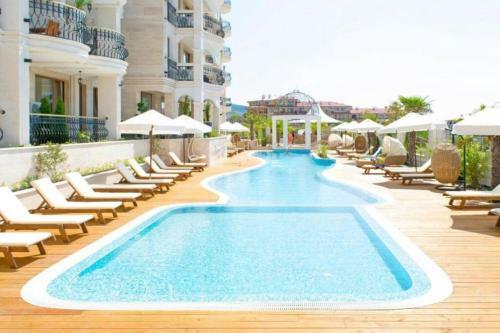 A&a Luxus Apartament 200 M From Sea