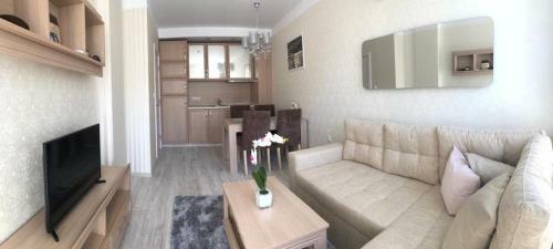 A&a Luxus Apartament 200 M From Sea