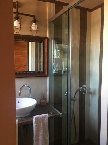Karina Art Mountain View Apartment