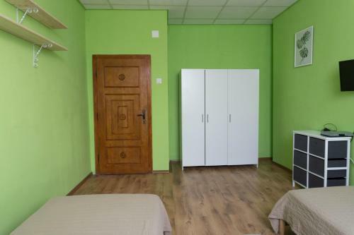 Hostal Oleander Rooms & Apartment