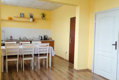 Hostal Oleander Rooms & Apartment