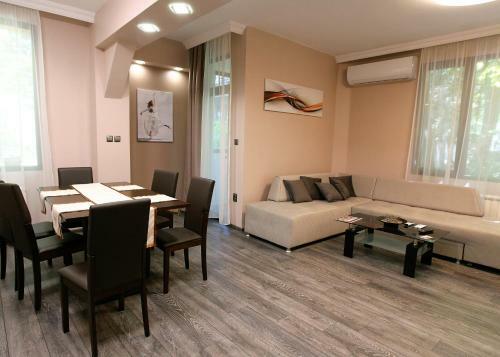 Niki Apart Hotel