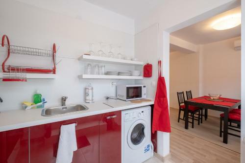 Lz Spacious One Bedroom Apartment In Top Centre