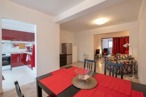 Lz Spacious One Bedroom Apartment In Top Centre