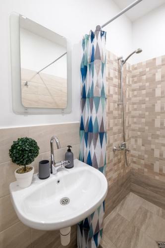 Apartamento Exceptional Refurnished Studio Top Location