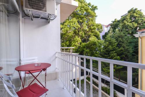 Apartamento Mocca Studio Next To Crystal Garden And Russian Church
