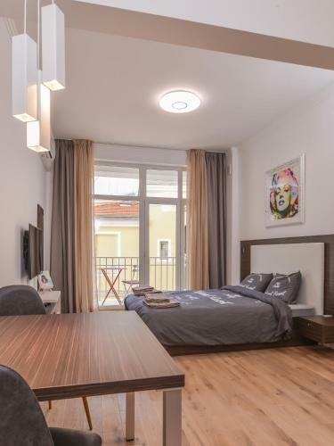Apartamento Mocca Studio Next To Crystal Garden And Russian Church