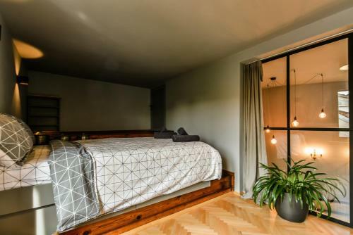 Three Levelled Art Apartment In The Heart Of Sofia