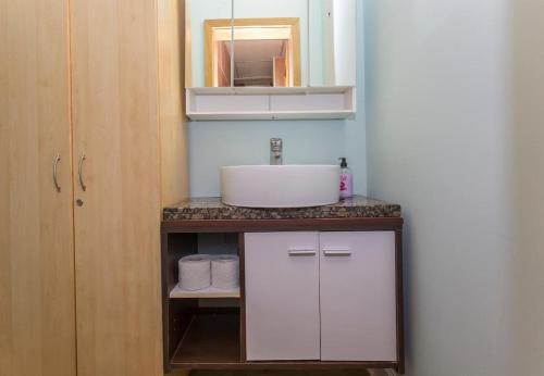Center Brand New Apartment 4
