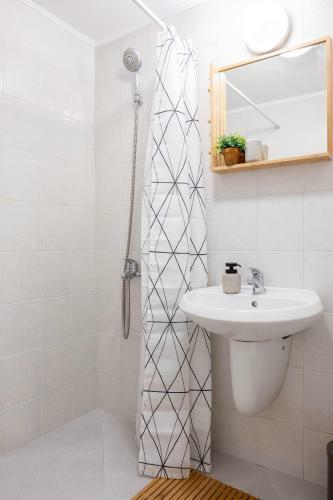 Central & Beautiful Apartment - Perfect Location