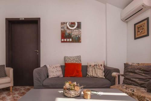Spacious And Cozy 3 Br Apartment In Downtown Sofia
