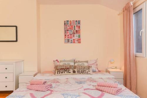 Spacious And Cozy 3 Br Apartment In Downtown Sofia
