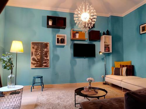 Newly Refurbished Apartment In The City Center