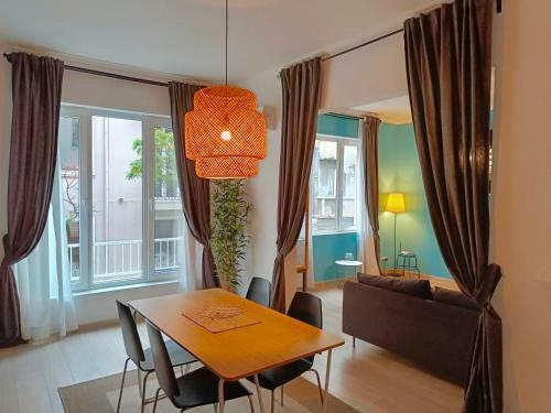 Newly Refurbished Apartment In The City Center