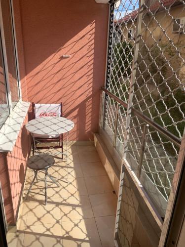 One Bedroom Apartment Near Downtown