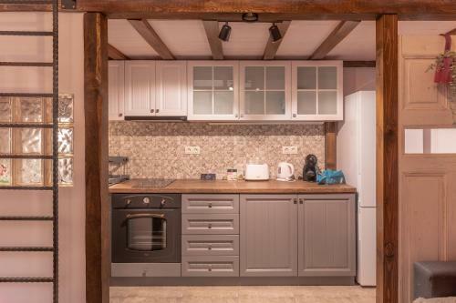Hidden Gem In One-bedroom Central Apartment