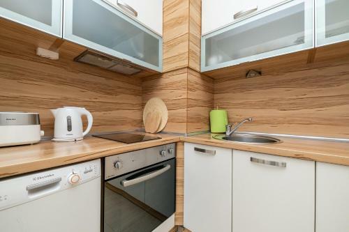 Green Park Apartment