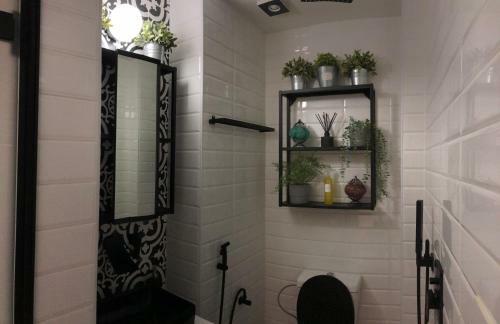 Ekaterina's City Center Gallery Apartment