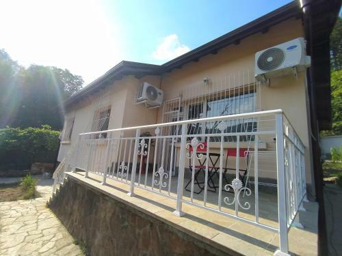 Villa House With A Nice Garden, View, Pool And Fireplace