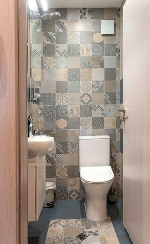 Sunny & Stylish Brand New 2bdr Apartment + Parking