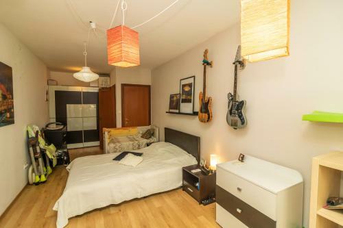 Apartamento Tsar Guitar Aprt / Metro Station