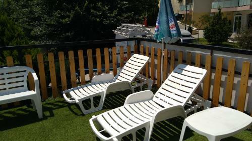 Hostal Happy Beach Rooms