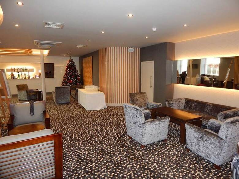 Hotel Ten Square