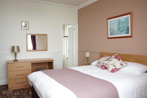 Hotel The Clifton