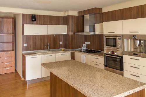 Apartamento Super Big 4 Bedrooms Flat With Parking - Top Center
