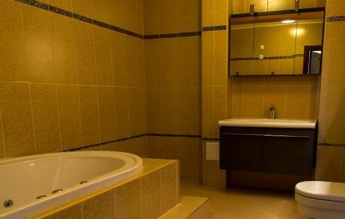Apartamento Super Big 4 Bedrooms Flat With Parking - Top Center