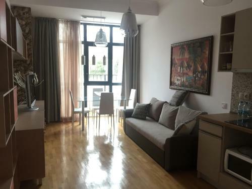 St Constantine And Helena - Anthony's Luxurious Apartment