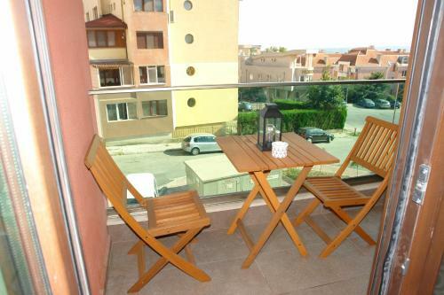 Family Biz Apartment