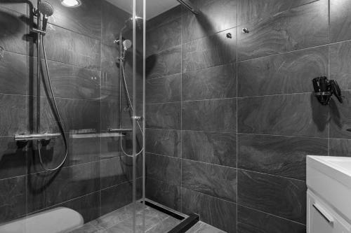 R-varna Deluxe Apartments