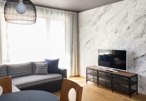 Vili's Place - 1 Bedroom Apartment With Balcony