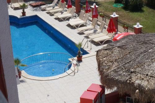 Private Apartment In Carina Beach