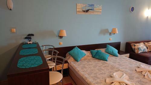 Private Apartment In Carina Beach