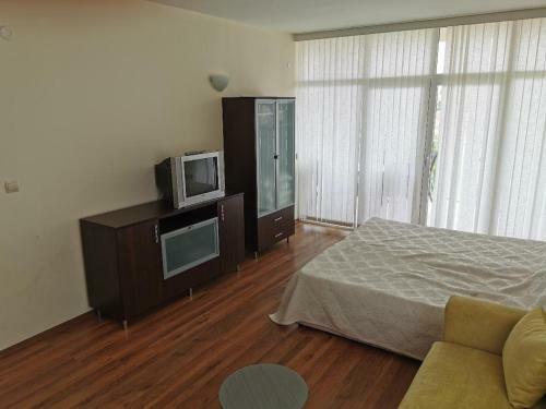 Aya's Beach Apartment