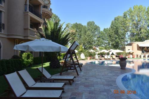 Aphrodite Gardens Apartments