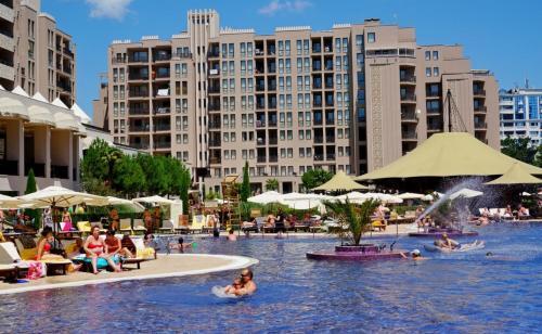 Private Apartments In Royal Beach 5*