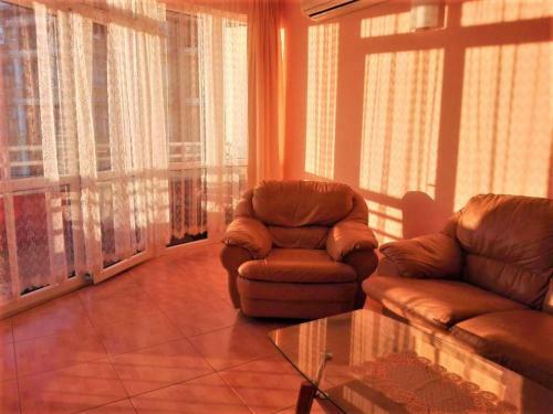 Central Plaza Apartment