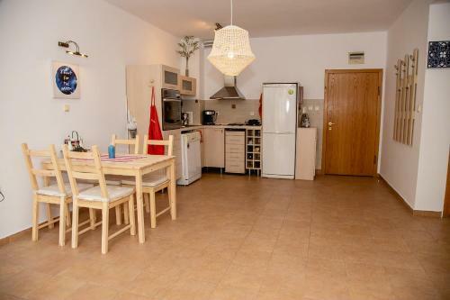 Joy Apartments In Sunny Beach Top Center With Parking